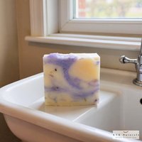 Lavender Flowers Soap Bar -  Natural Handmade Organic Soap, Cold Process Bar, Homemade Soap