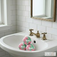 Mistletoe Bath Bomb - Organic, All Natural Fizzy Treat