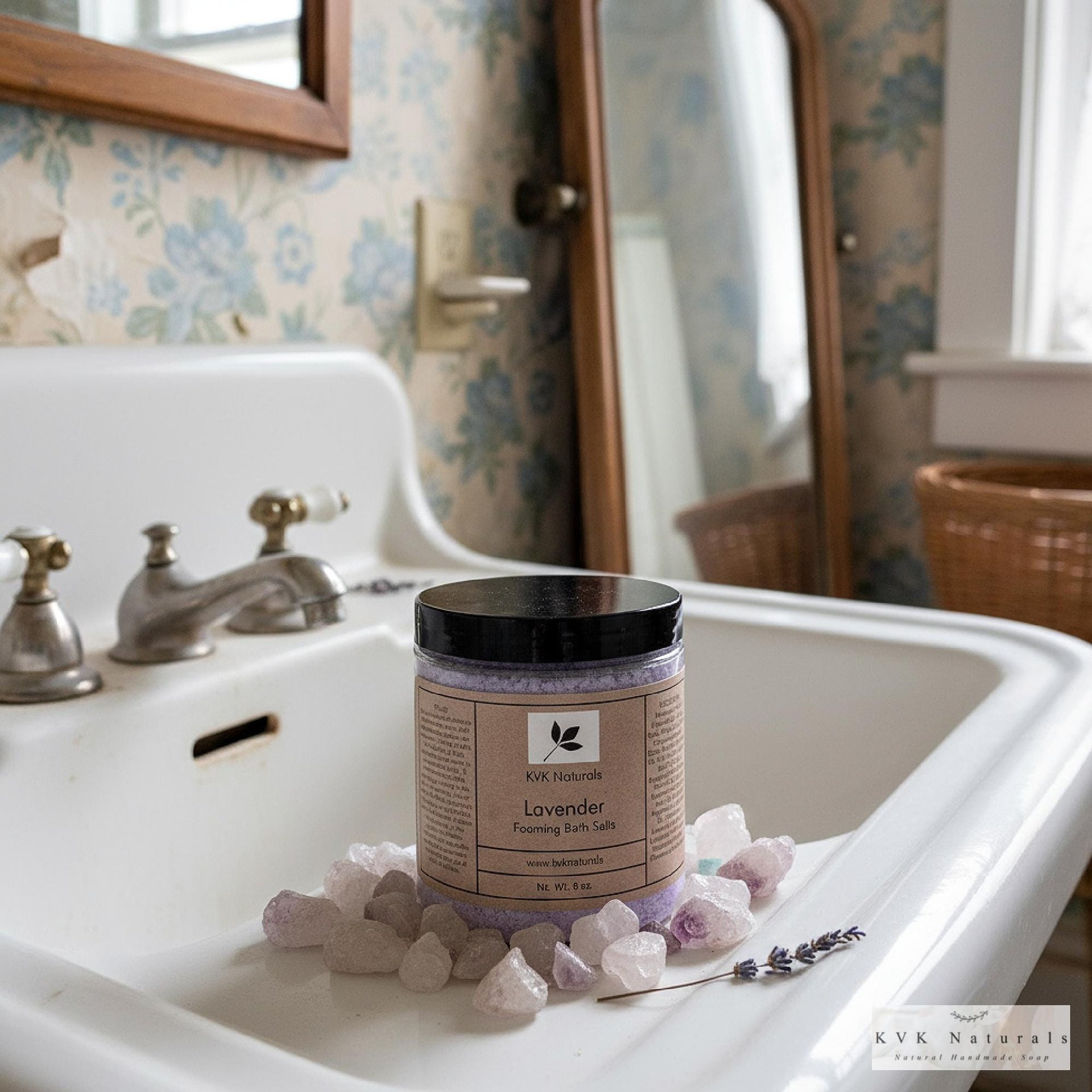 Lavender Foaming Bath Salt: Relaxation Soak (8 oz)