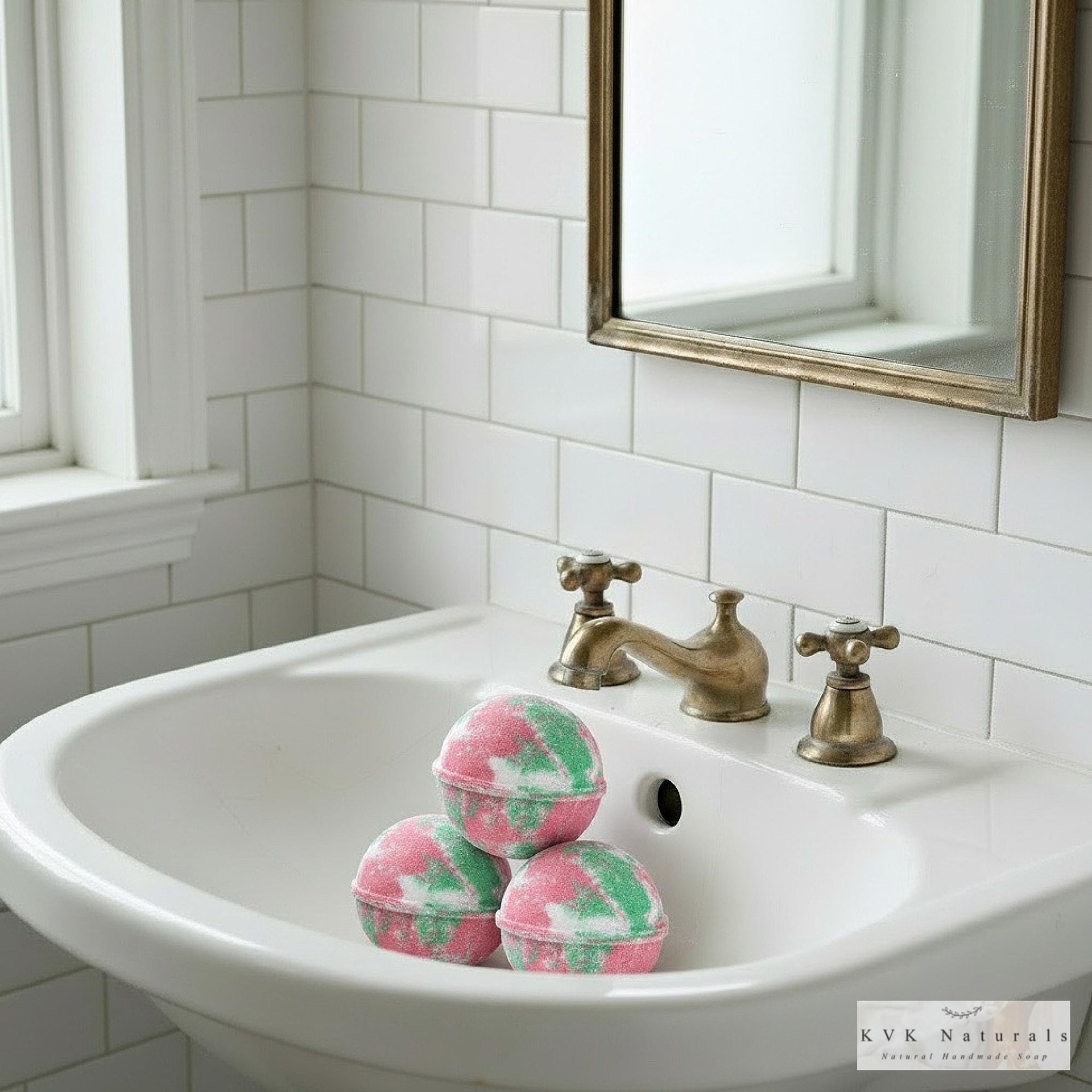 Mistletoe Bath Bomb - Organic, All Natural Fizzy Treat